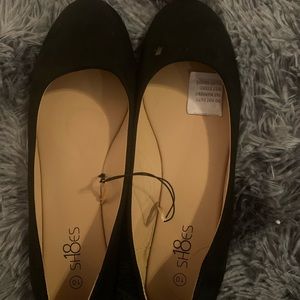 Women’s flats